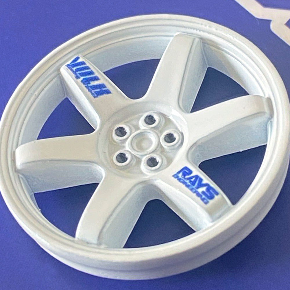 RAYS TE37 30TH RAYS x LEEN CUSTOMSコラボ ピンバッジ