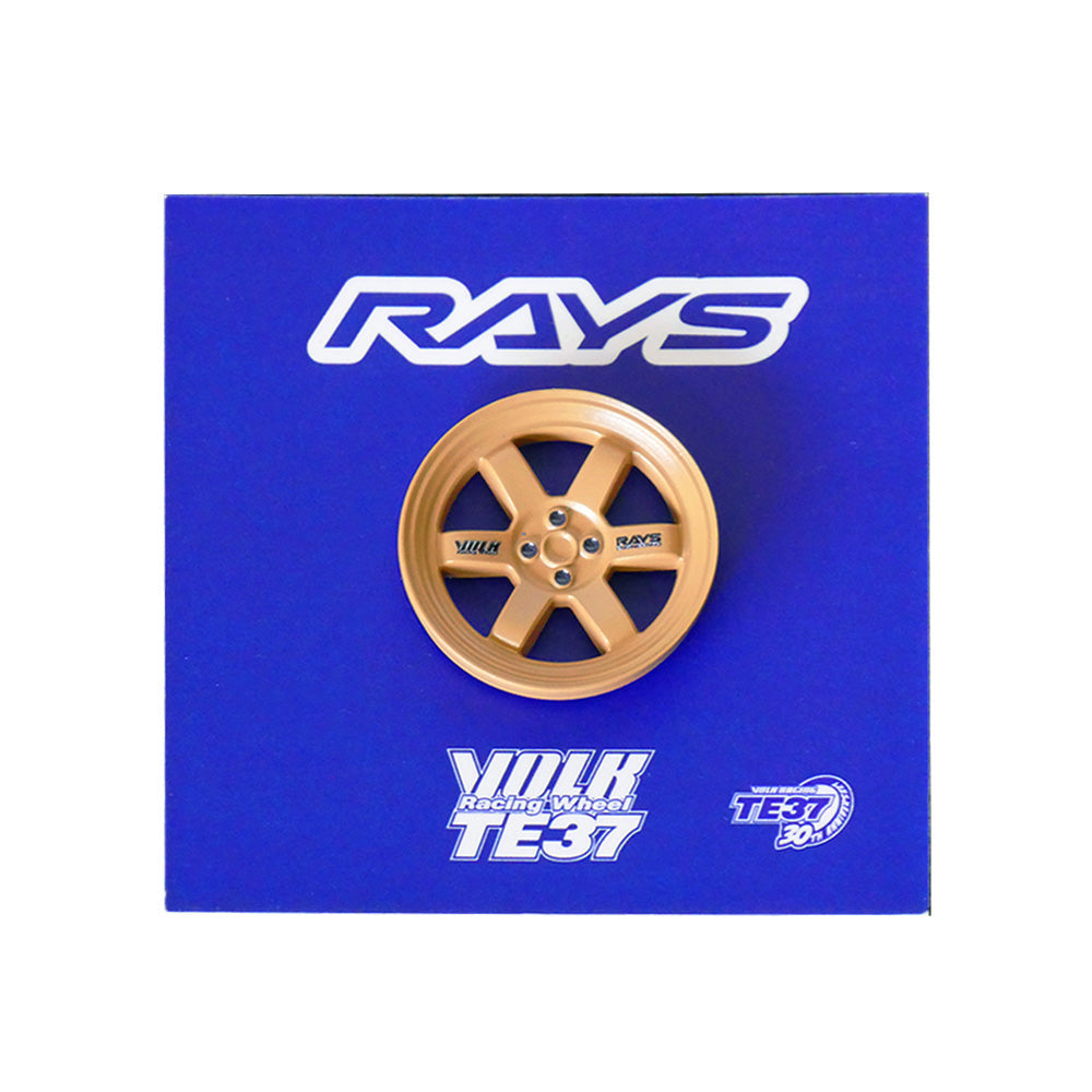 RAYS TE37 30TH RAYS x LEEN CUSTOMSコラボ ピンバッジ